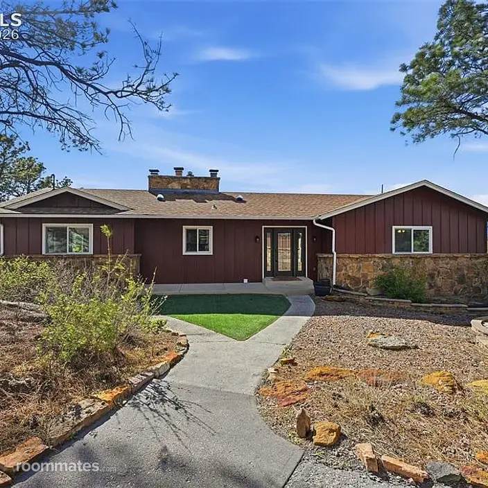 Room for rent in Colorado Springs, CO $1200, house
