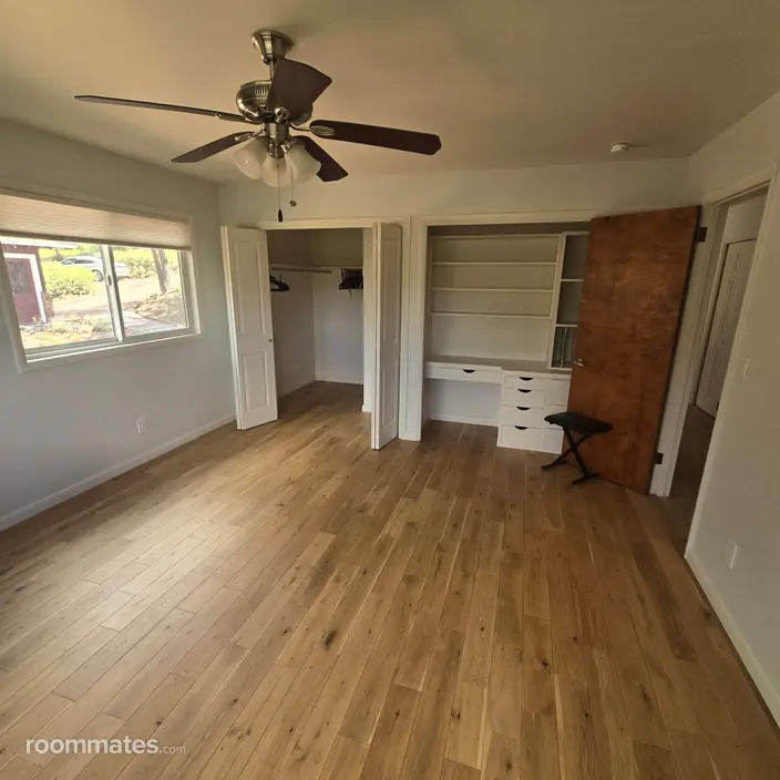 Room for rent in Colorado Springs, CO $1000, house