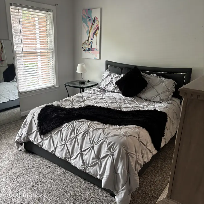 Room for rent in Sandy Springs, GA $1200, townhouse