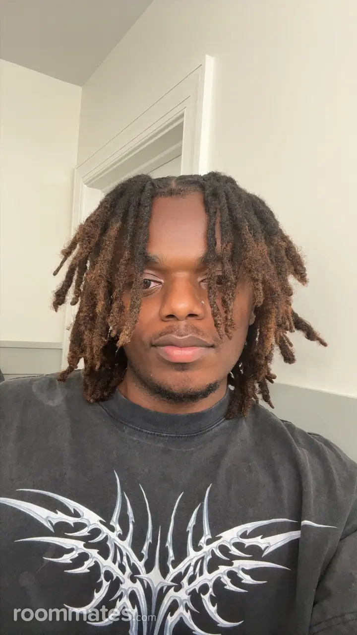 Profile photo 2 of 4