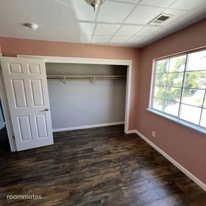 Room for rent in Hollister, CA $900, house