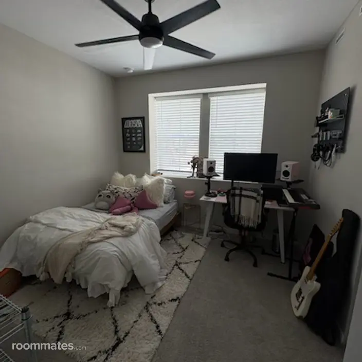Room for rent in Littleton, CO $1100, townhouse