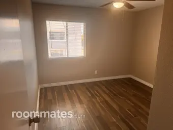Room for rent in Phoenix, AZ $800, condo