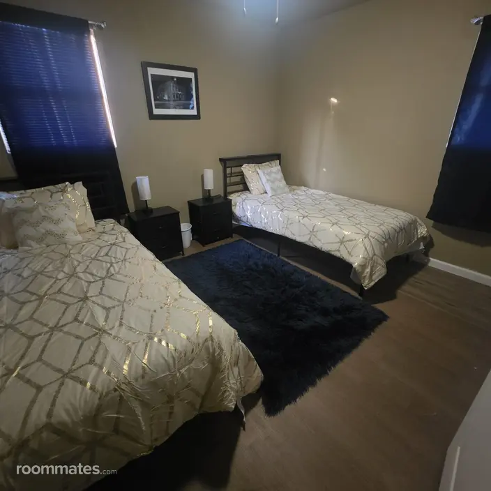 Room for rent in Iowa Colony, TX $700, house