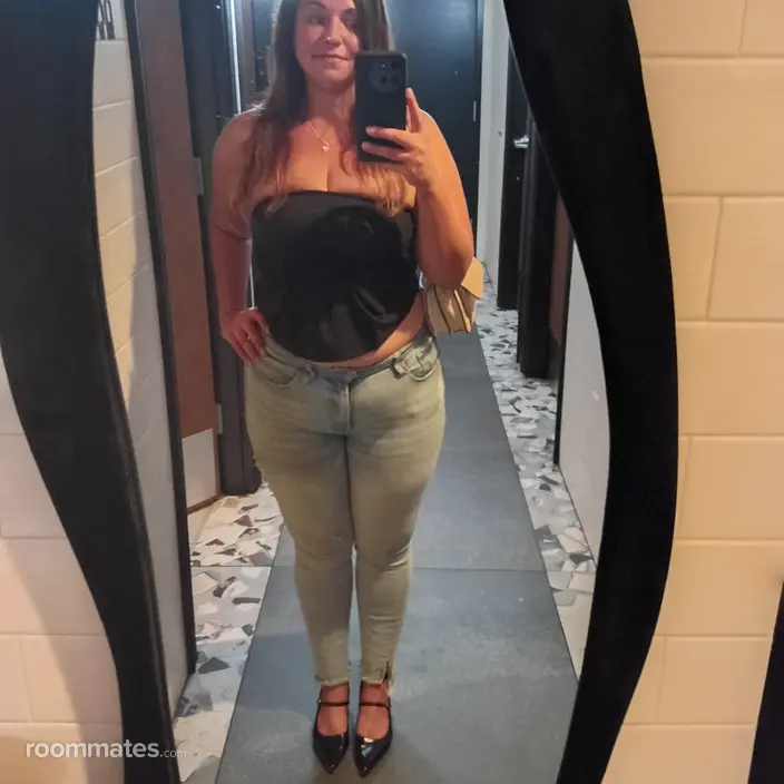 Roommate looking Tampa, FL, $1000