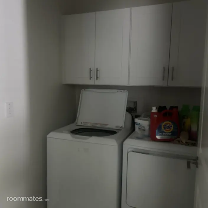 Room for rent in Zephyrhills, FL $750, house