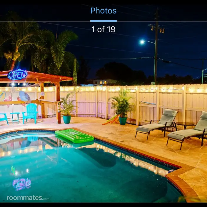 Room for rent in West Palm Beach, FL $1400, house
