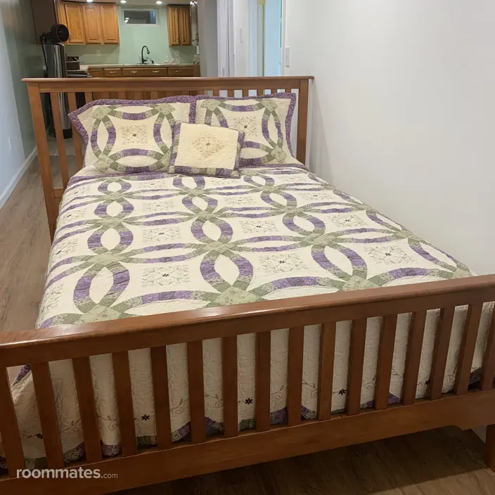 Room for rent in Upper Chichester, PA $1000, house