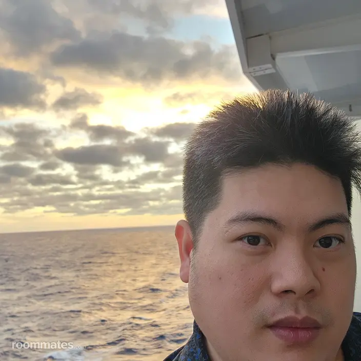 Roommate looking La Center, WA, $1000