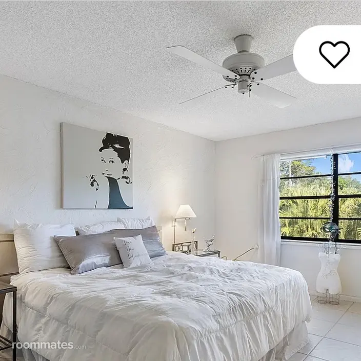 Room for rent in Boca Raton, FL $1500, condo