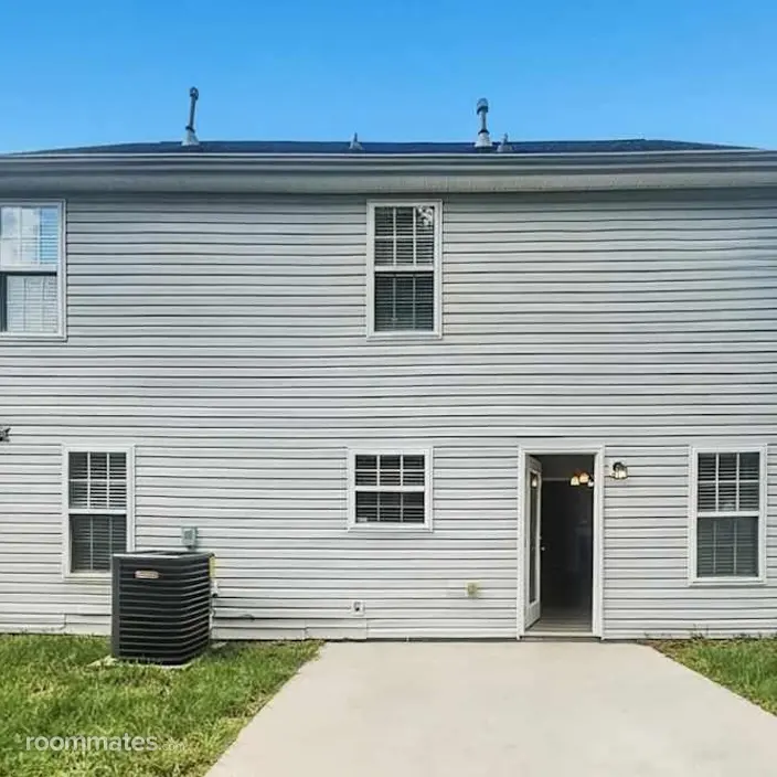Room for rent in Concord, NC $550, house
