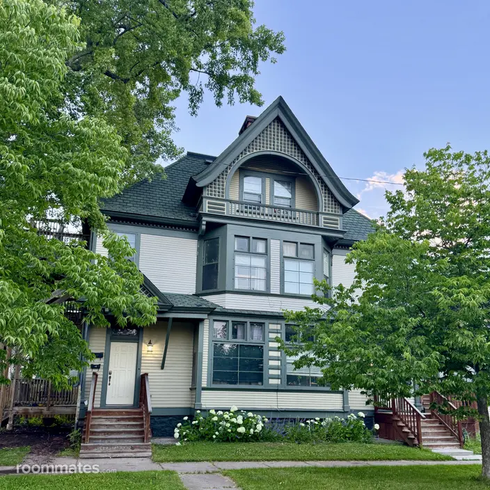 Room for rent in Superior, WI $430, townhouse