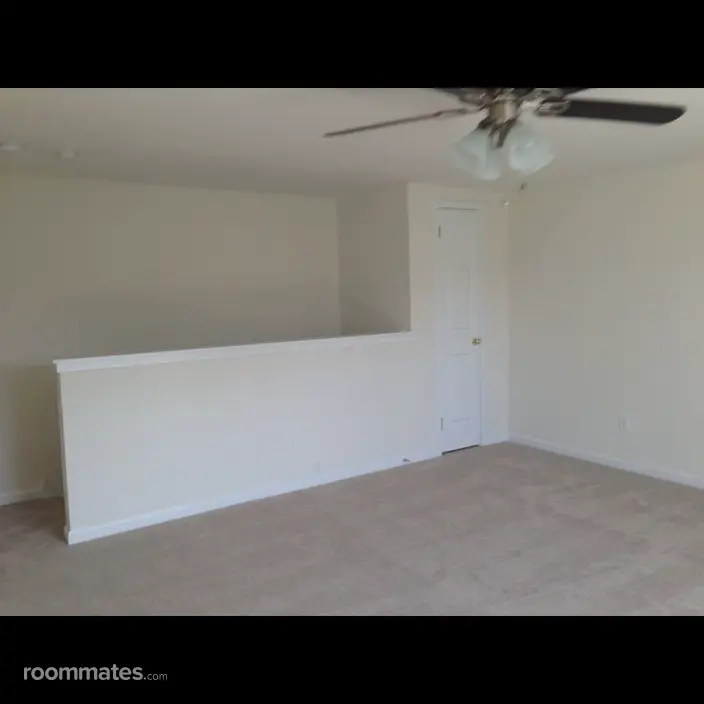Room for rent in West Chester, PA $1600, townhouse