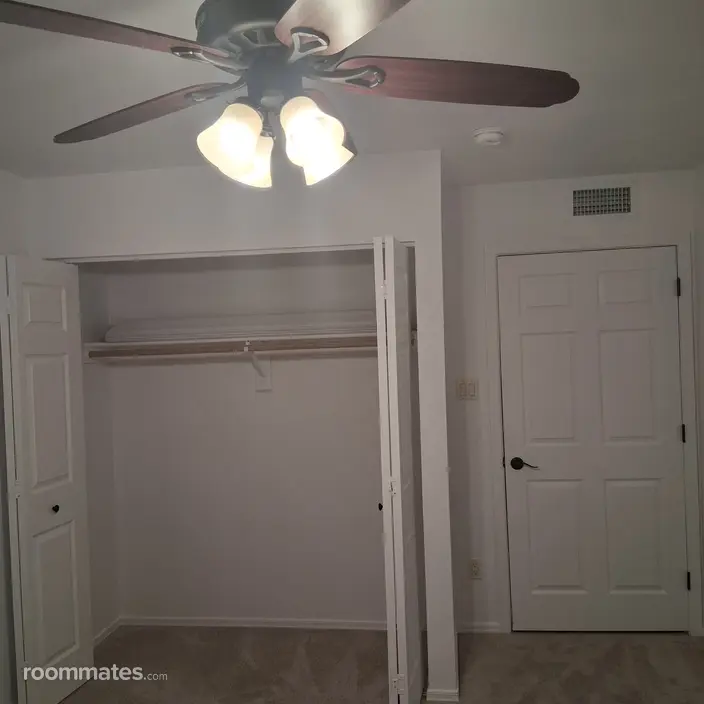 Room for rent in Tempe, AZ $1000, house