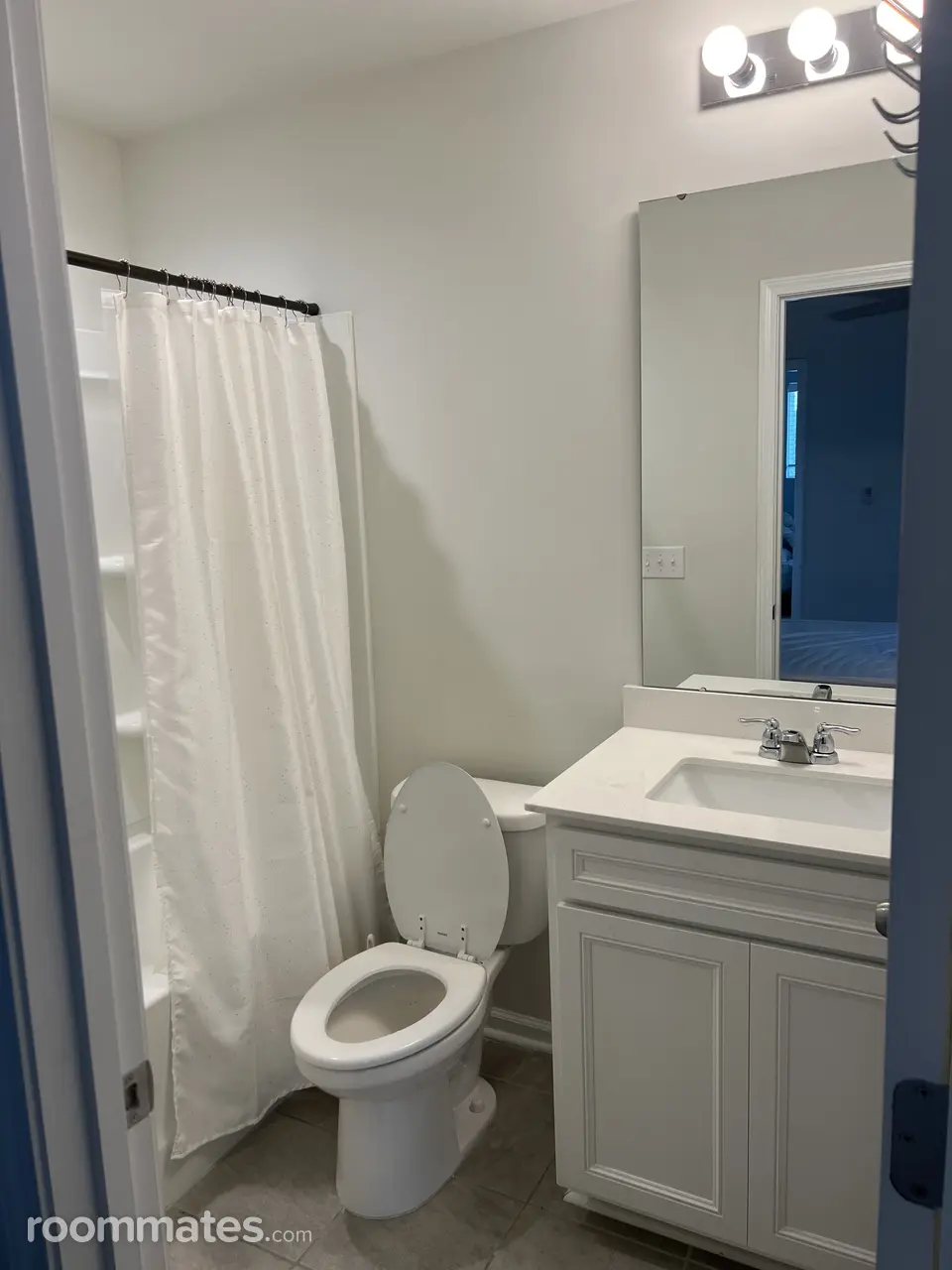 Profile photo 4 of 7