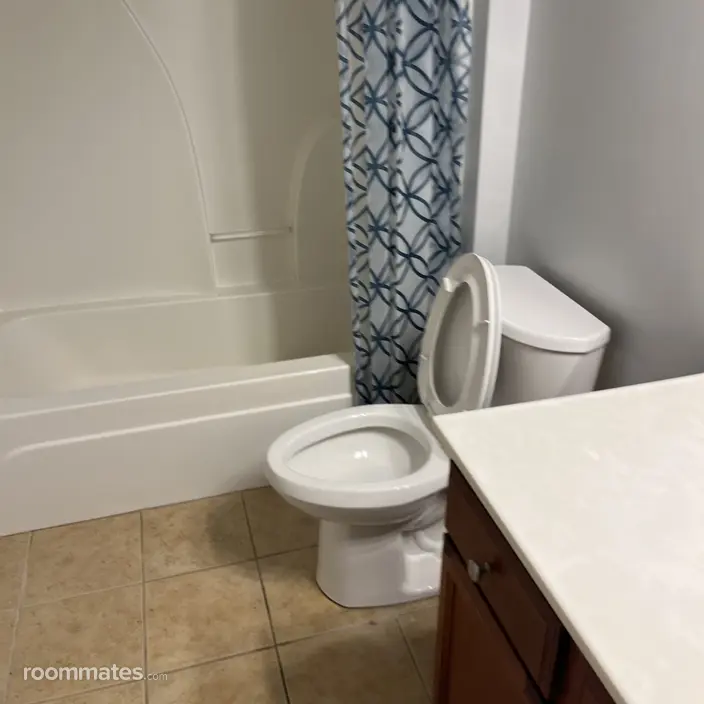 Room for rent in Fayetteville, NC $700, house
