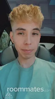 Roommate looking Riverside, CA, $1000
