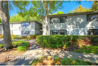 Room for rent in St. Augustine, FL $800, condo