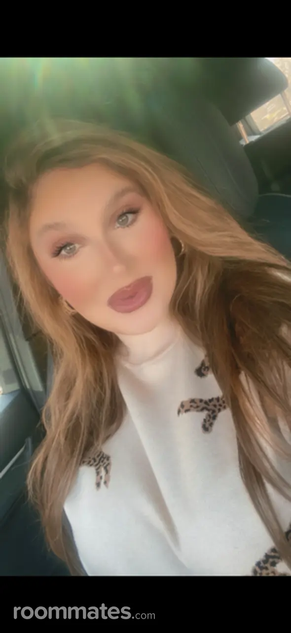 Profile photo 4 of 4