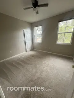 Room for rent in Orlando, FL $570, condo