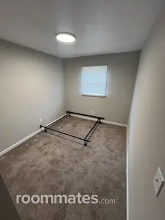 Room for rent in Fredericksburg, VA $950, house
