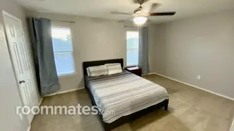 Room for rent in San Antonio, TX $650, house