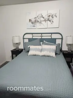 Room for rent in Grapevine, TX $1000, house