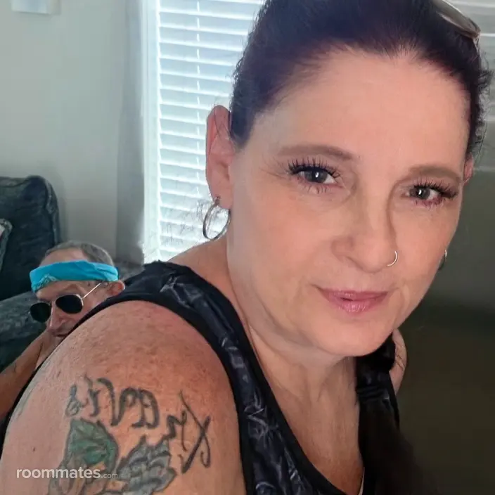 Roommate looking Sparks, NV, $1000