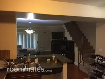 Room for rent in Glendale, CA $1200, townhouse