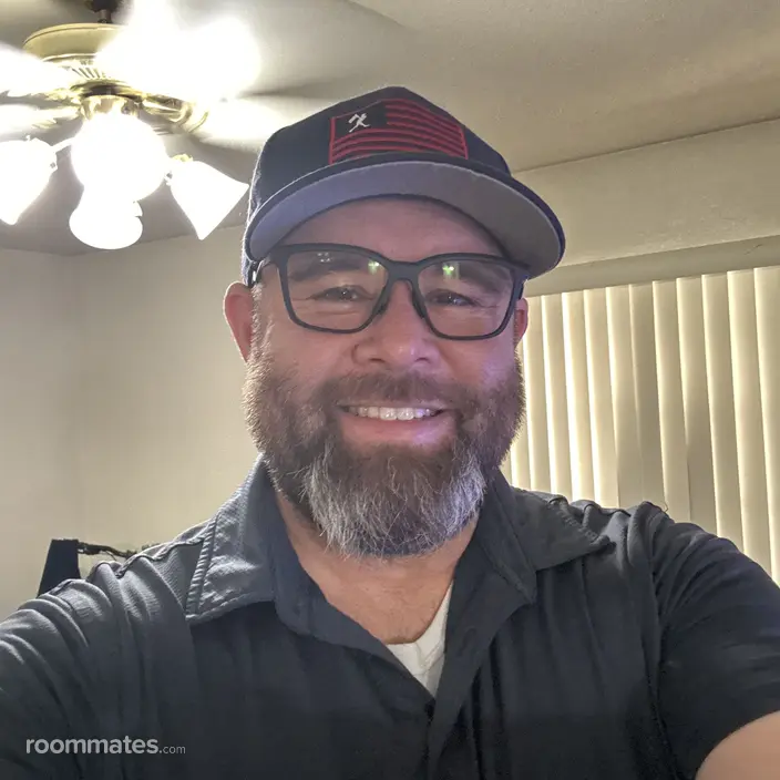 Roommate looking Fresno, CA, $800