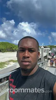 Roommate looking Miami, FL, $1100