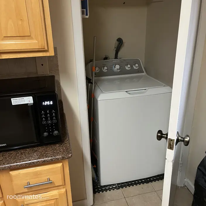 Room for rent in New York, NY $750, house