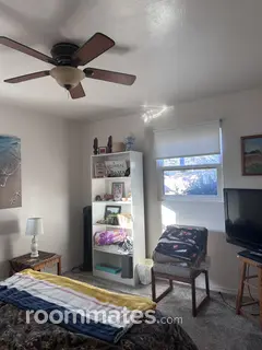 Room for rent in Albuquerque, NM $650, house