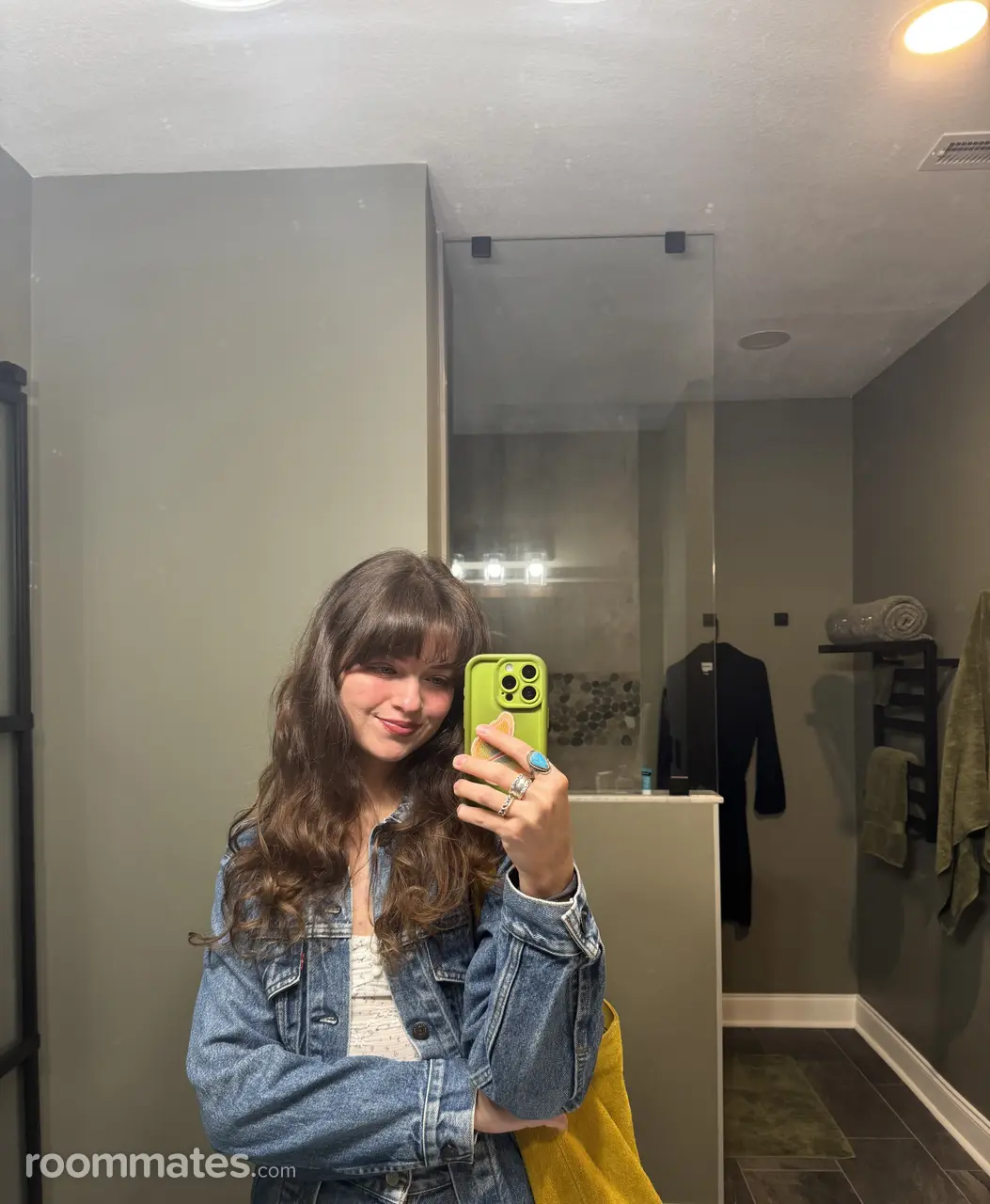 Profile photo 6 of 6
