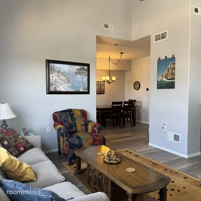 Room for rent in Aurora, CO $1050, condo