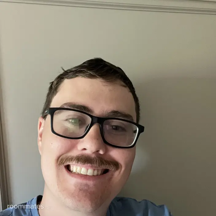 Roommate looking Monterey, CA, $1000