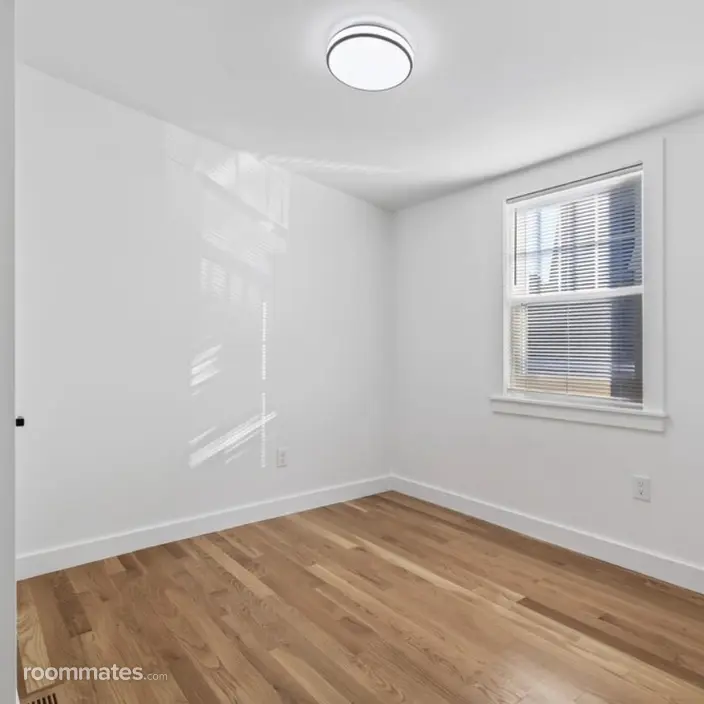 Room for rent in Quincy, MA $1000, townhouse