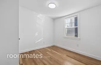 Room for rent in Quincy, MA $1000, townhouse