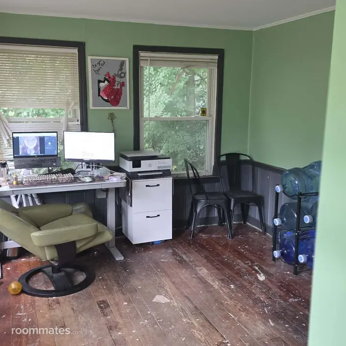 Room for rent in Detroit, MI $1000, house