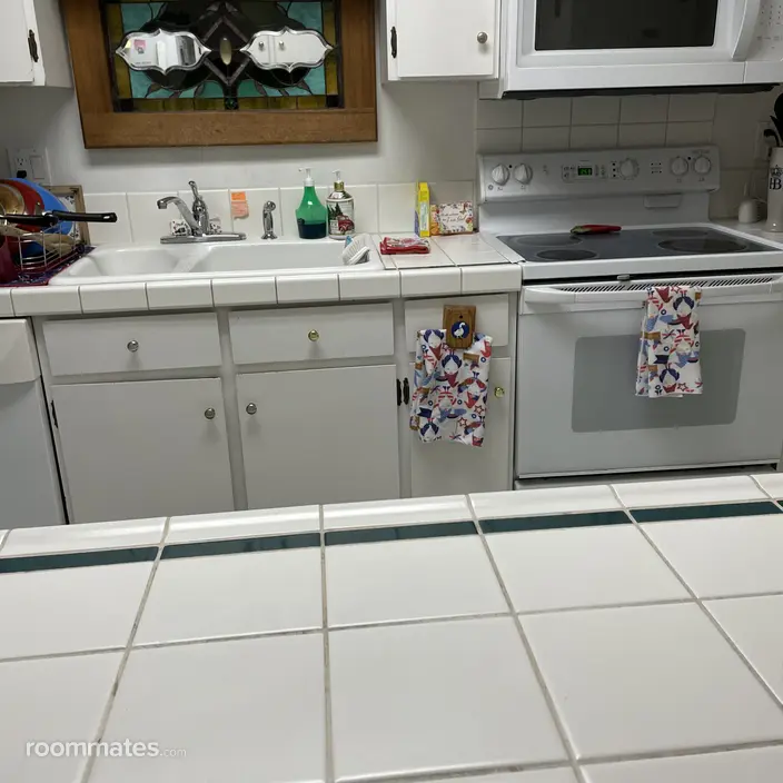 Room for rent in Vancouver, WA $900, condo