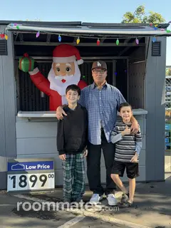 Roommate looking Long Beach, CA, $900