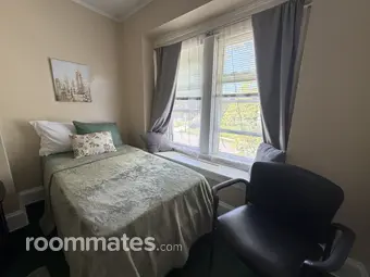 Room for rent in Cleveland, OH $795, house