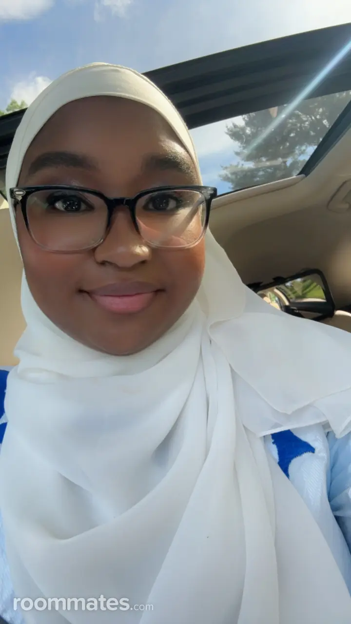 Profile photo 6 of 6