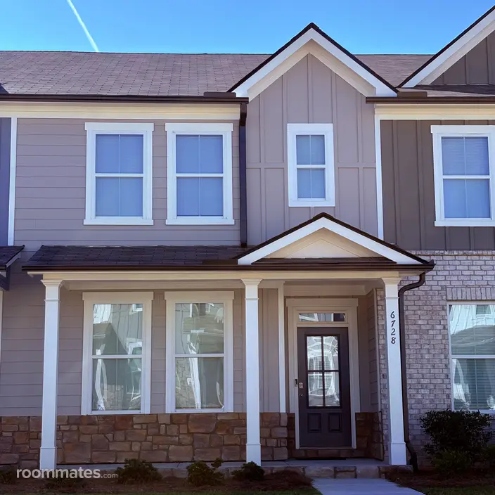 Room for rent in Flowery Branch, GA $850, townhouse