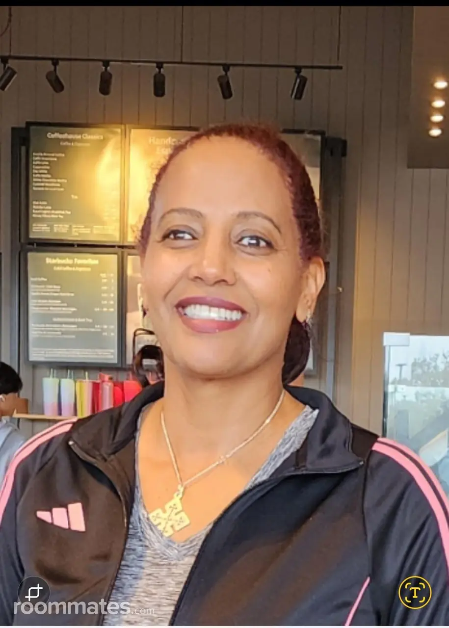 Profile photo 4 of 4