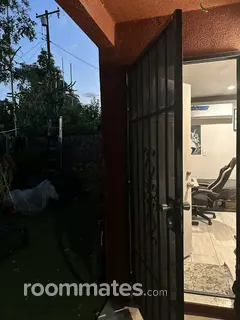 Room for rent in Pomona, CA $600, other