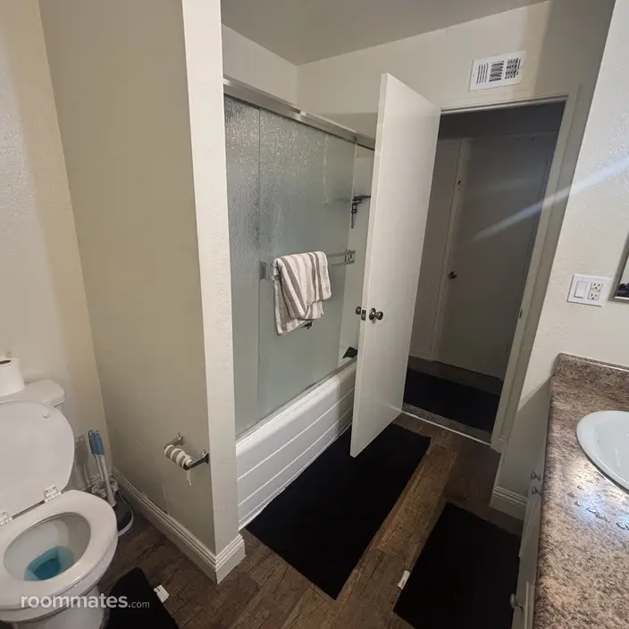 Room for rent in Anaheim, CA $1250, apartment