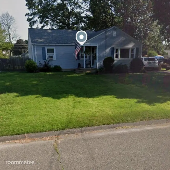 Room for rent in Windsor Locks, CT $1000, house