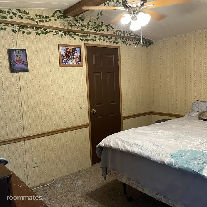 Room for rent in Milroy, PA $600, house