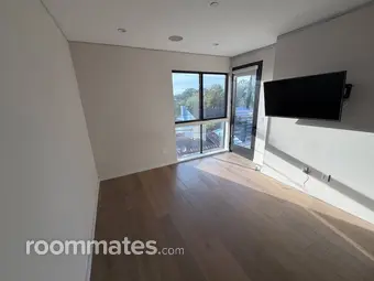 Room for rent in North Hollywood, CA $1700, house